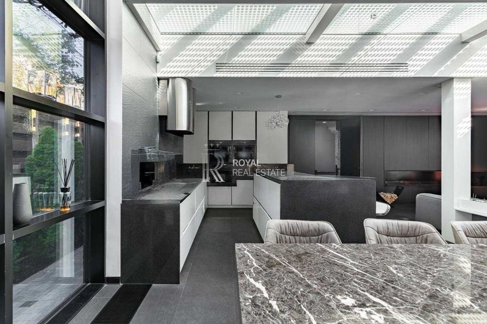 Продаж Будинок Київ Острів Водників Голосієво 500 м2 10 соток Hi Tech