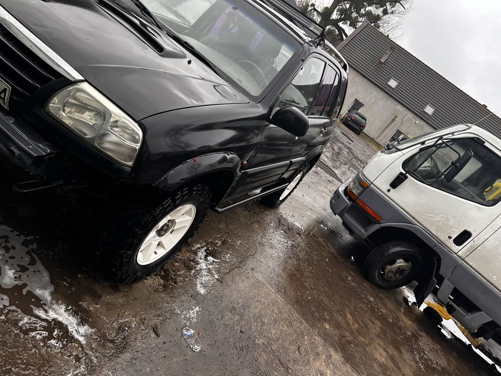 Suzuki Grand Vitara 2.5 v6