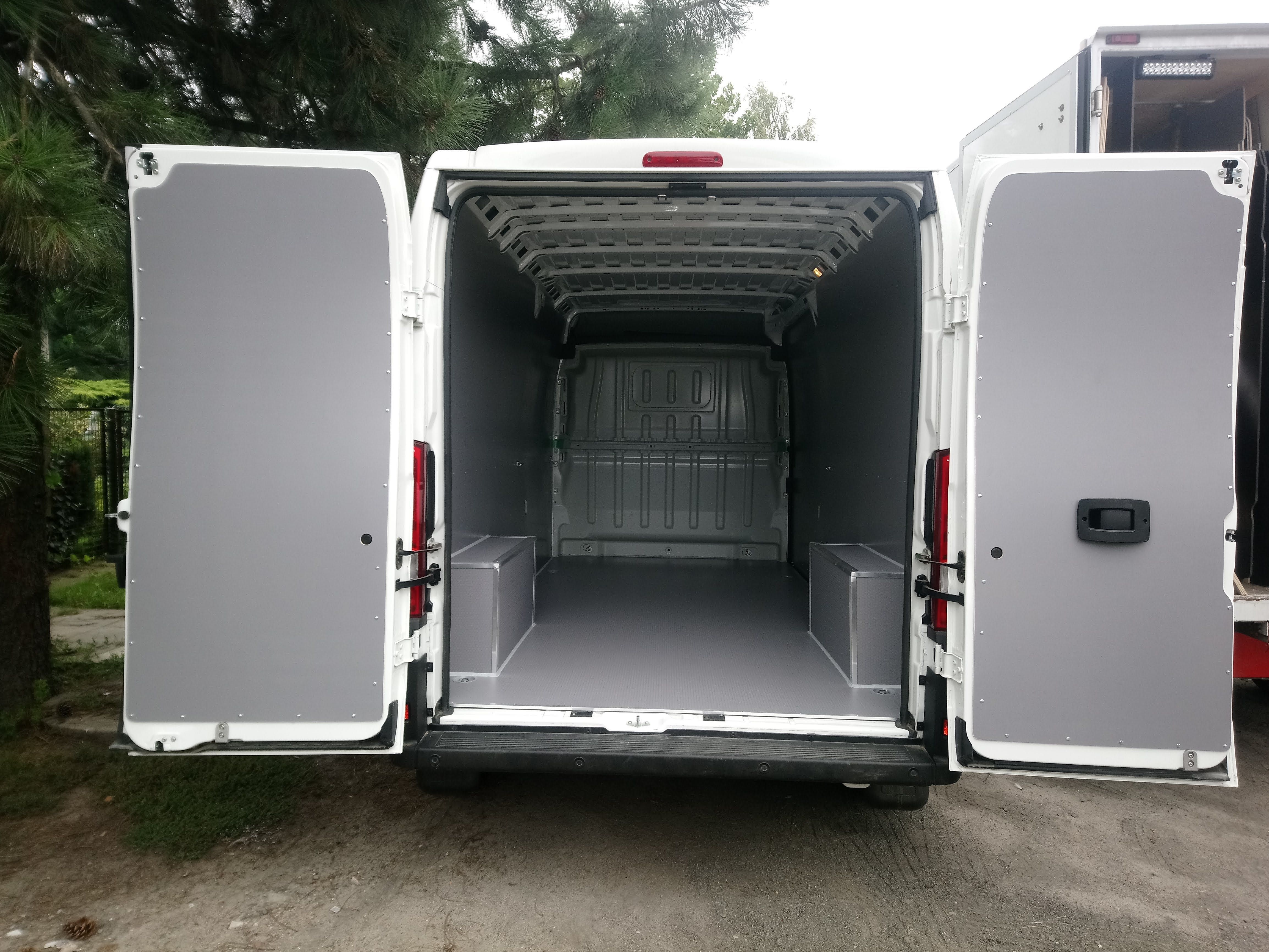 Zabudowy aut dostawczych Jumper Ducato Boxer Master L3H2 KNAUTECH