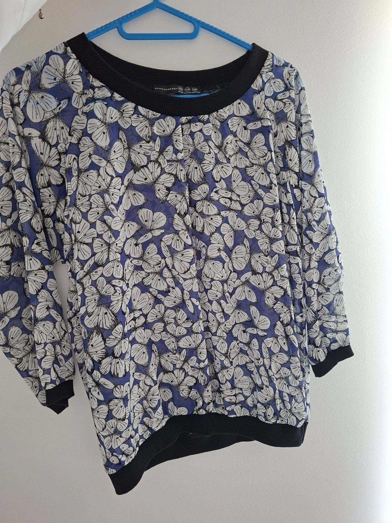 Blusa com borboletas