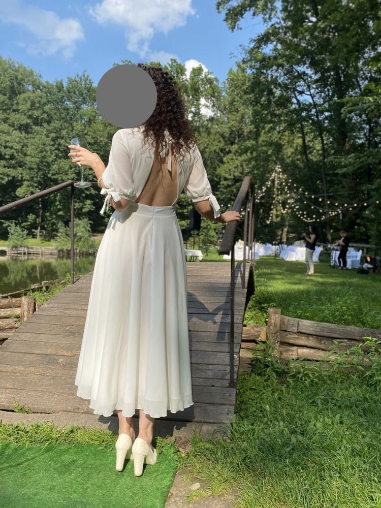 Коктельна нарядна біла сукня S/M