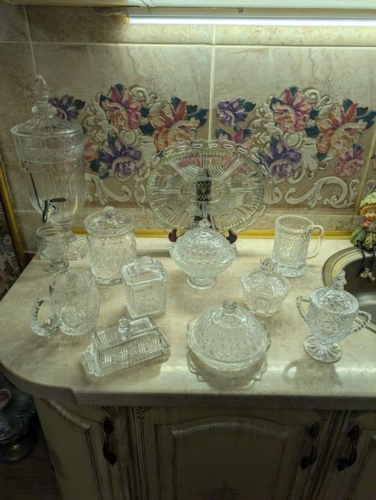 Хрусталь винтаж,бокалы,чайники,салатники,менажница