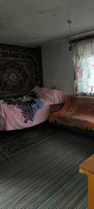 Продаємо будинок