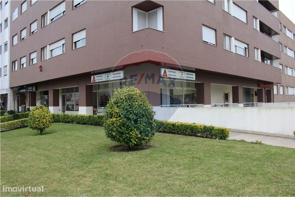 Espaço comercial para venda (Caulinos)