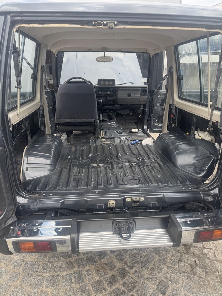 Toyota landcruiser vx 3000