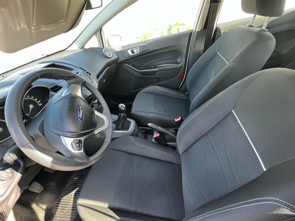 Ford fiesta muito economico sem nada a fazer