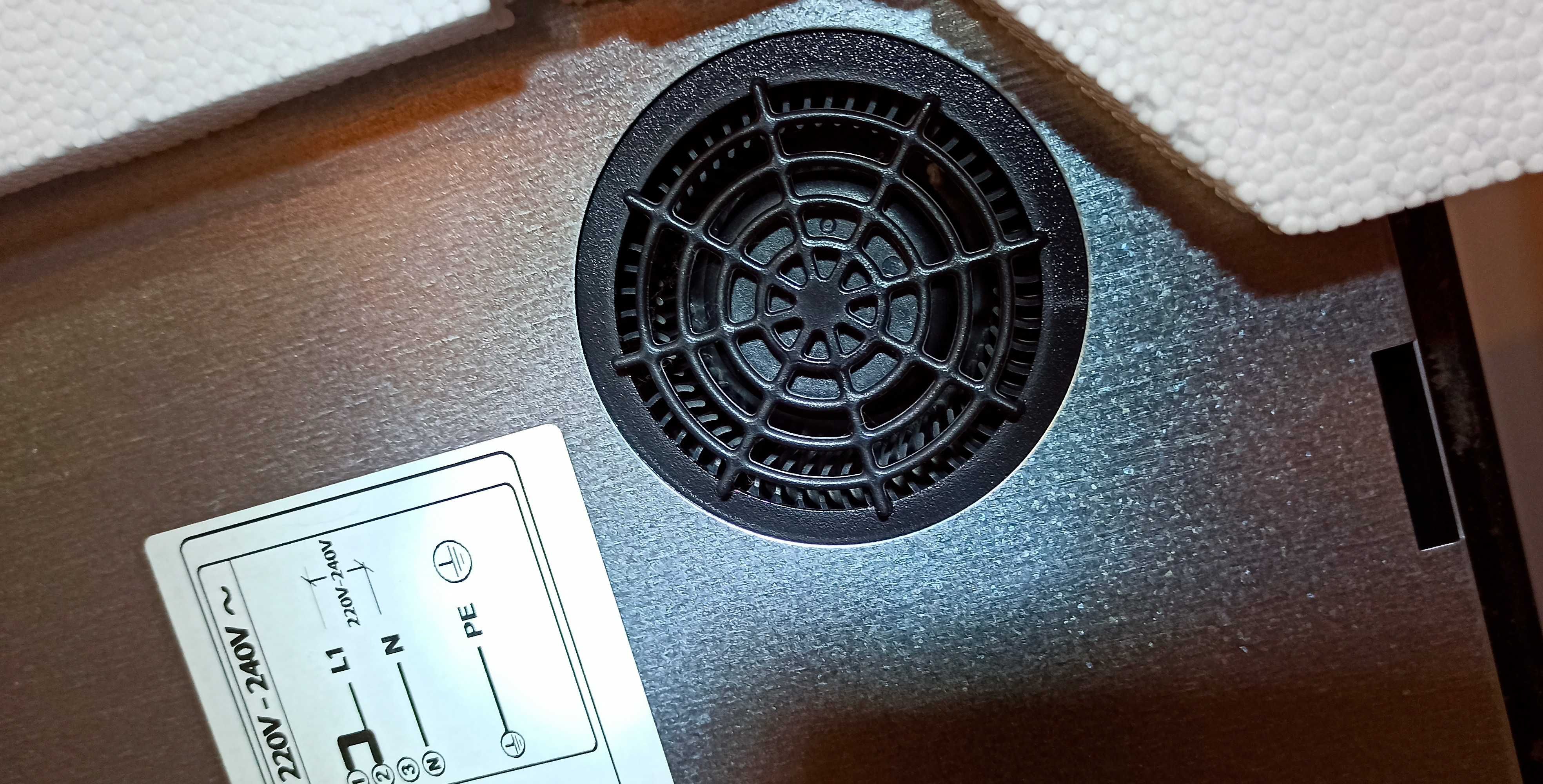 Elektrolux EHH16340FK - uszkodzone szkło
