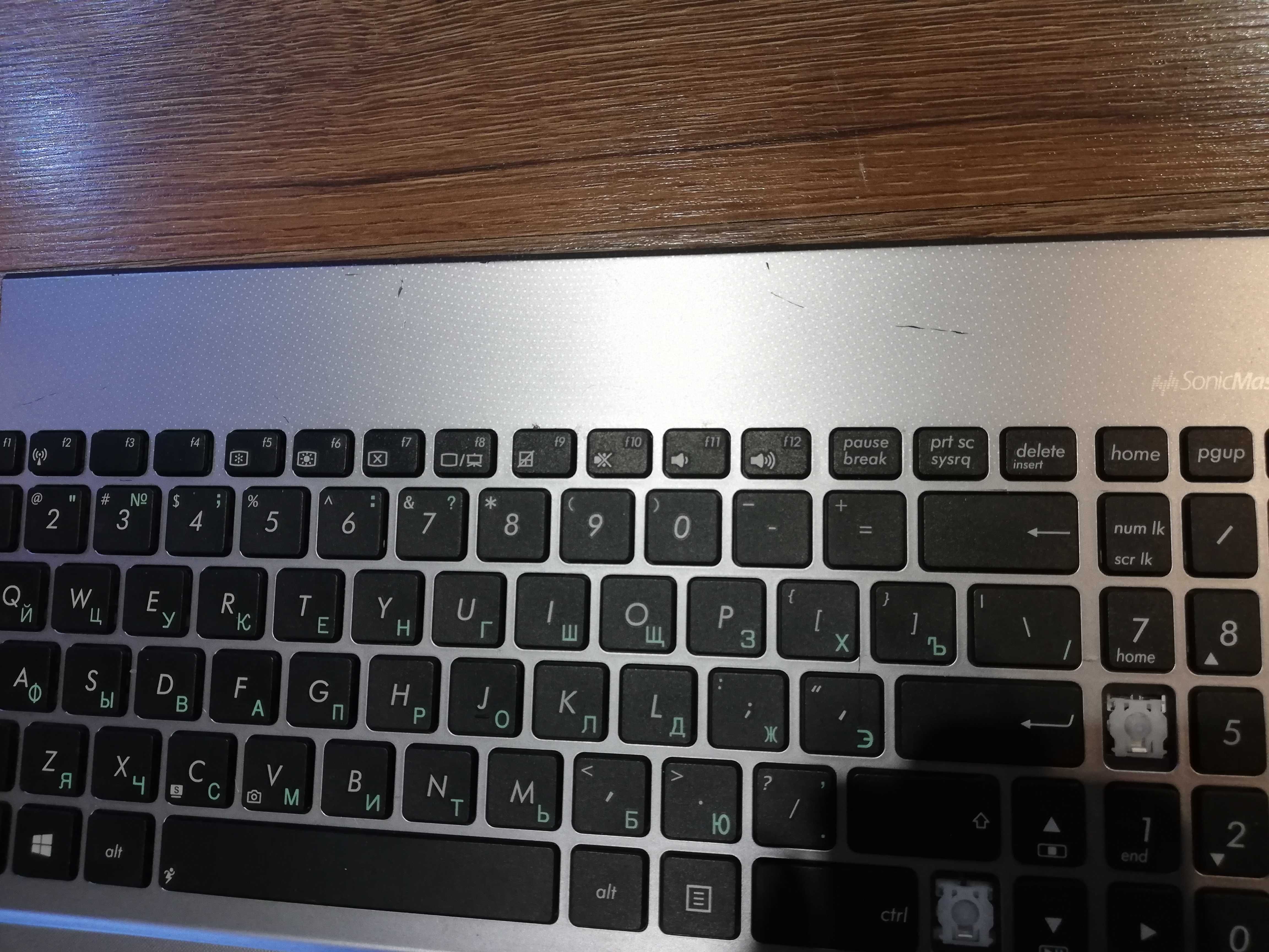 Середня частина корпусу Asus X550D