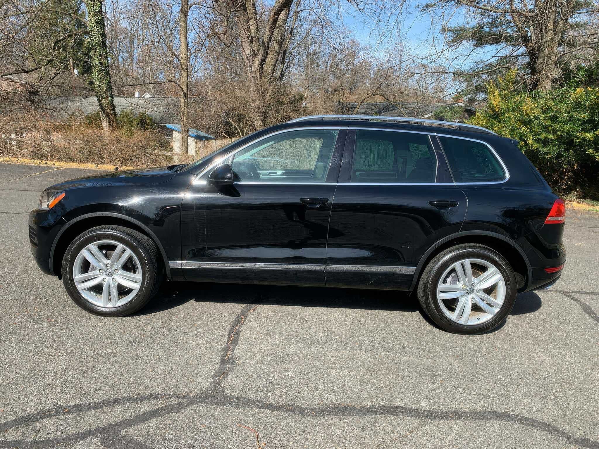 2013 Volkswagen Touareg TDI Executive