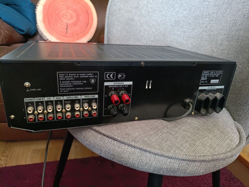 Wzmacniacz zintegrowany Sony TA-FE320R uszkodzony