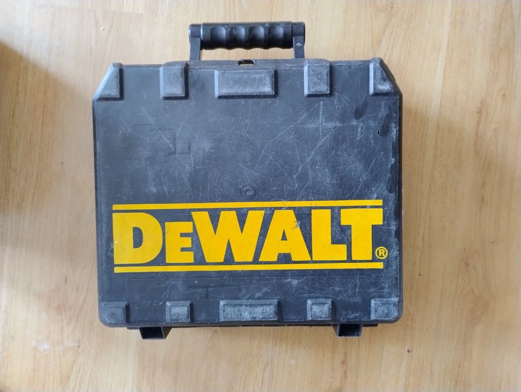 Wkrętarka DeWalt DCD730M2