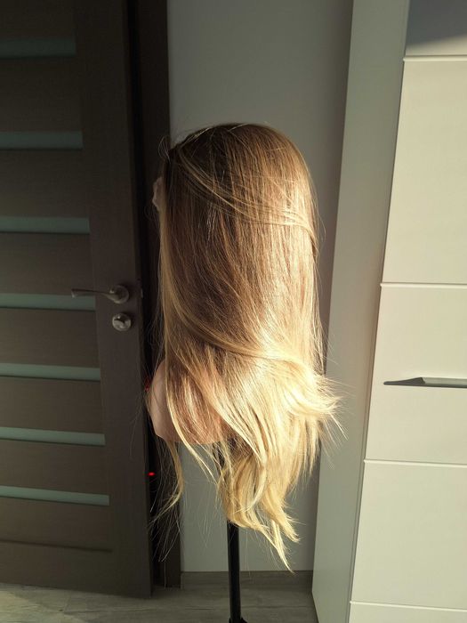 Długa prosta blond peruka shatush na siatce 1855