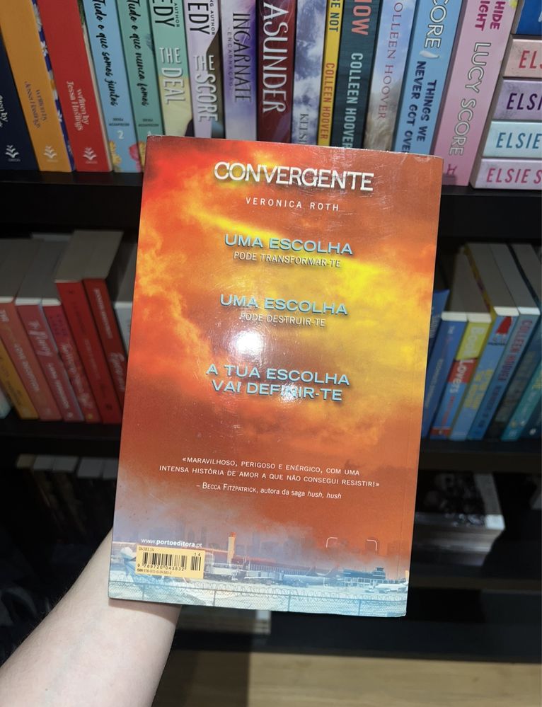 Convergente, saga divergente