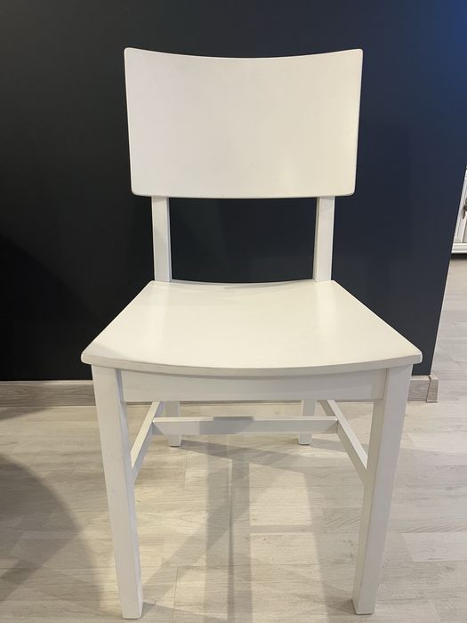 Krzesla Ikea biale
