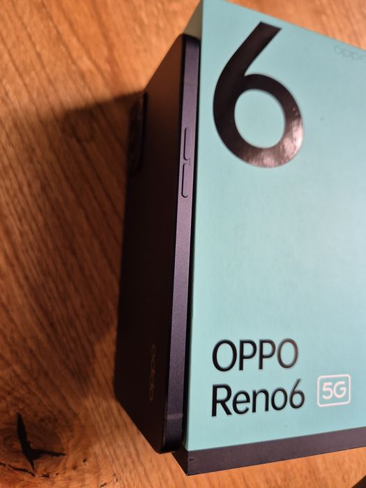 OPPO Reno6 5G – 8/128GB, bardzo dobry stan, komplet zestawu.