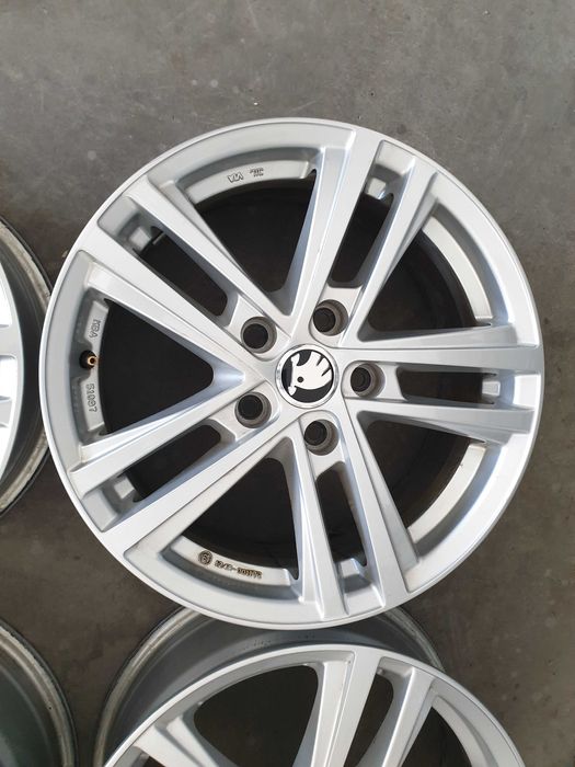 Alufelgi 16" Skoda Octavia II FL III IV VRS SuperB 5x112 Scout Karoq