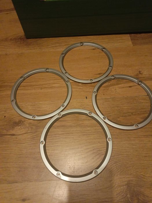 Sprzedam pierścienie na głośniki JBL E80.