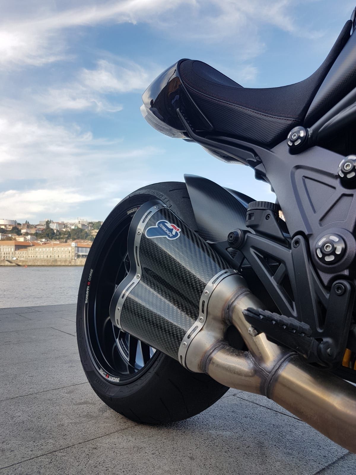 DUCATI DIAVEL 1200