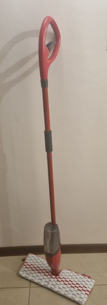 Mop Vileda ze spryskiwaczem