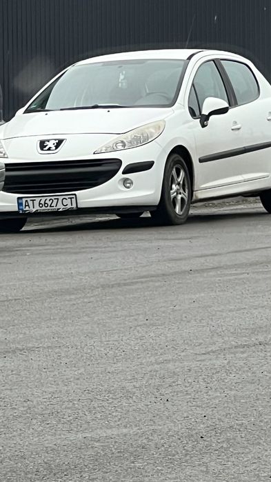 Автомобіль, Peugeot 207