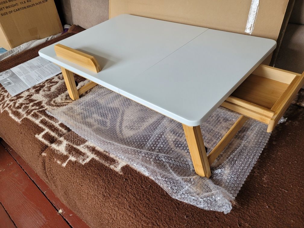 Stolik nocny z szufladą, stolik pod laptopa, składany, wykonany z drew