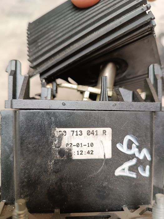 Куліса перемикання передач АКПП Audi A6 C5 Ауді селектор