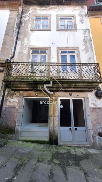 Prédio para reconstruir Centro Ponte de Lima