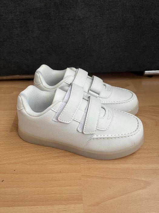 Nowe buty dziecięce świecące 31/32