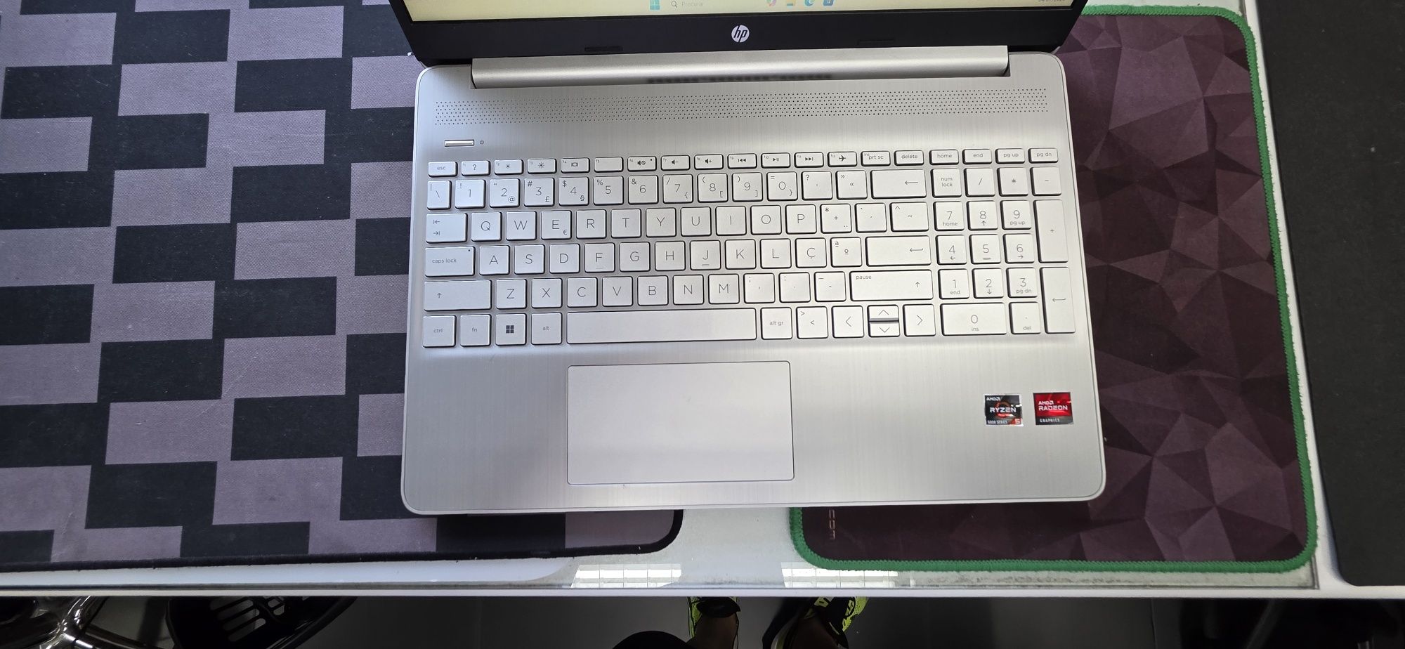 HP 15S-EQ2020NS 15 - Ryzen 5 5500U - 20 GB Ram - SSD 512 GB QWERTY