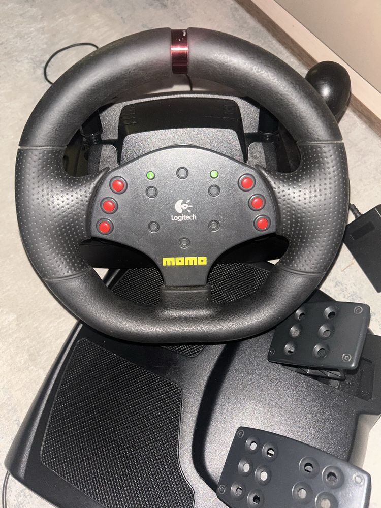 Ігровий Руль momo racing 900*