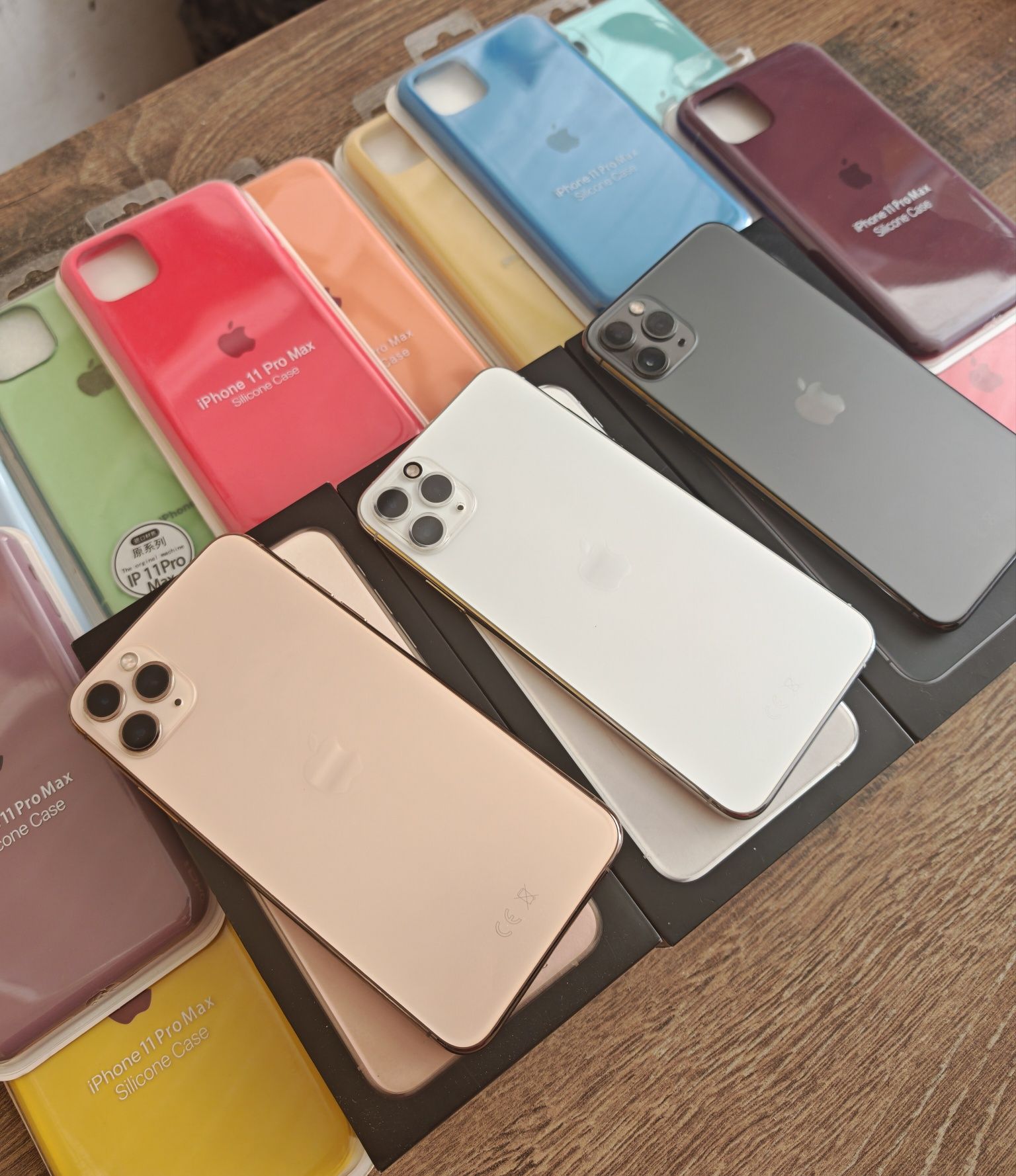 iPhone 11 Pro Max 64GB Silver/Gold/Verde Bom estado