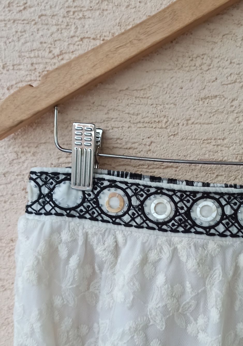 Saia Vintage Renda