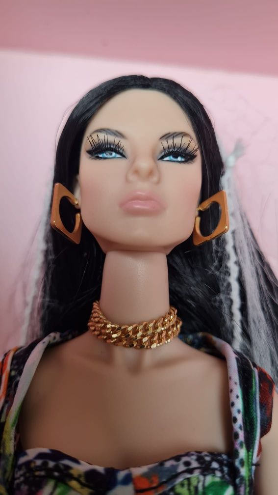 Lalka Integrity Toys NU.FACE Giselle Diefendorf Primary Subject W Club