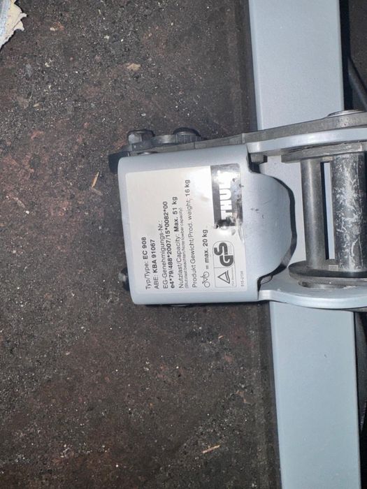 Bagażnik rowerowy THULE EC908 na rowery elektryczne