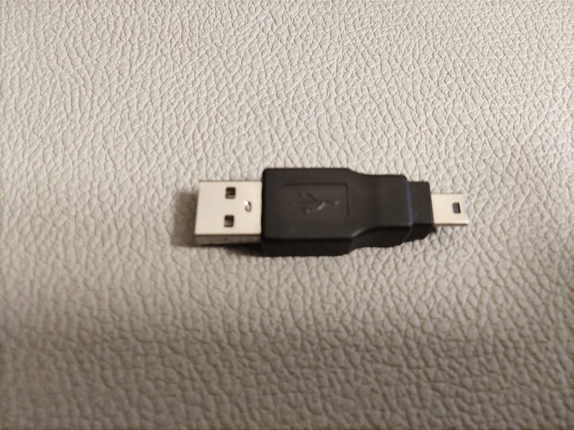 Adapter USB męski na mini USB umożliwiający podłączenie urządzeń posia