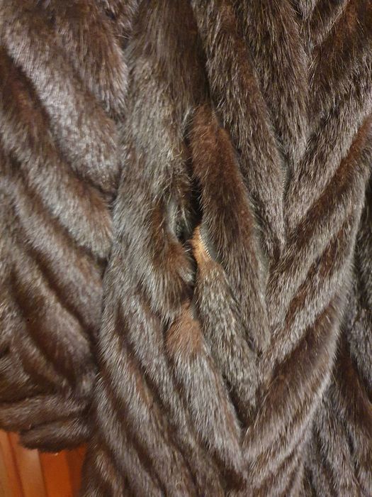 Futro długie ze skórek z norek