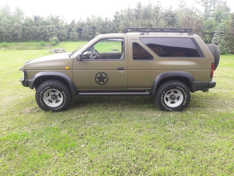 Nissan Terrano 1
