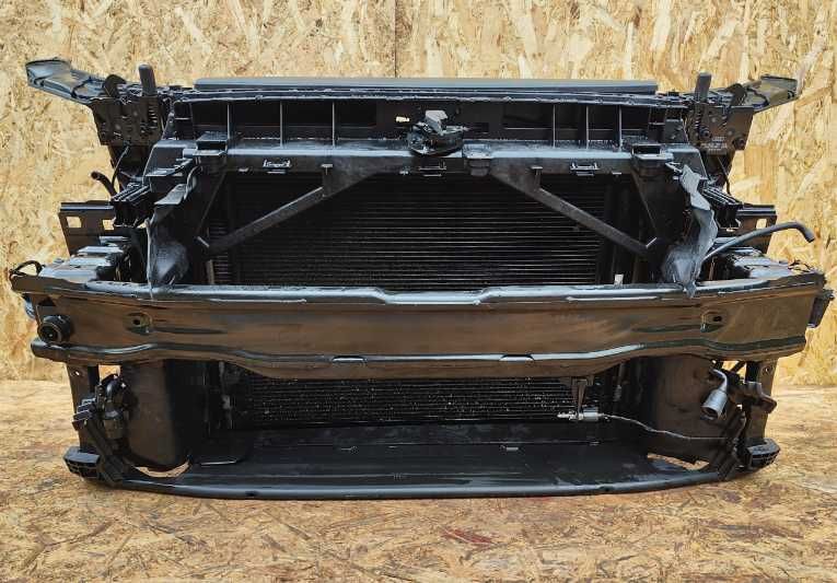 Audi A3 8Y панель передня телевізор радіатори радіатор