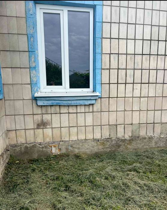 Продам будинок неподалік міста