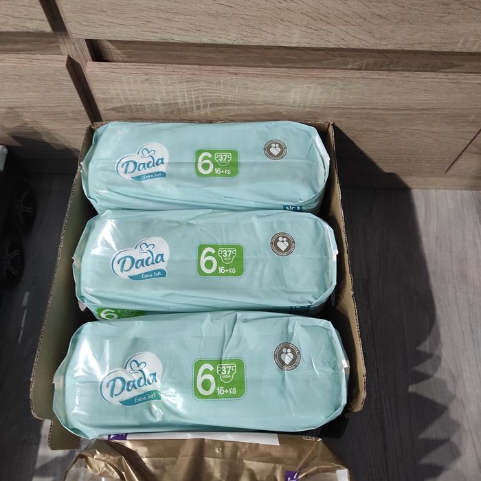 Pieluchy Dada rozmiar 6 (6 opakowań) + 1 opakowanie 5 pants