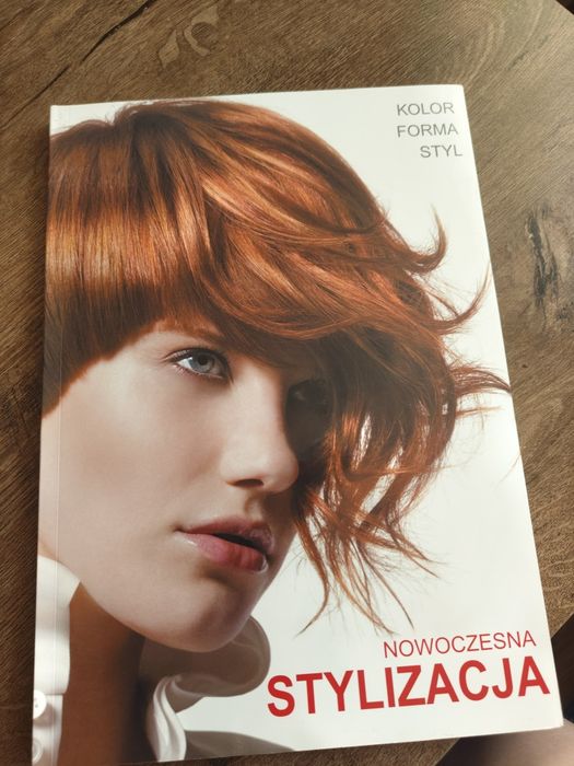 Nowoczesna stylizacja. Kolor, forma, styl