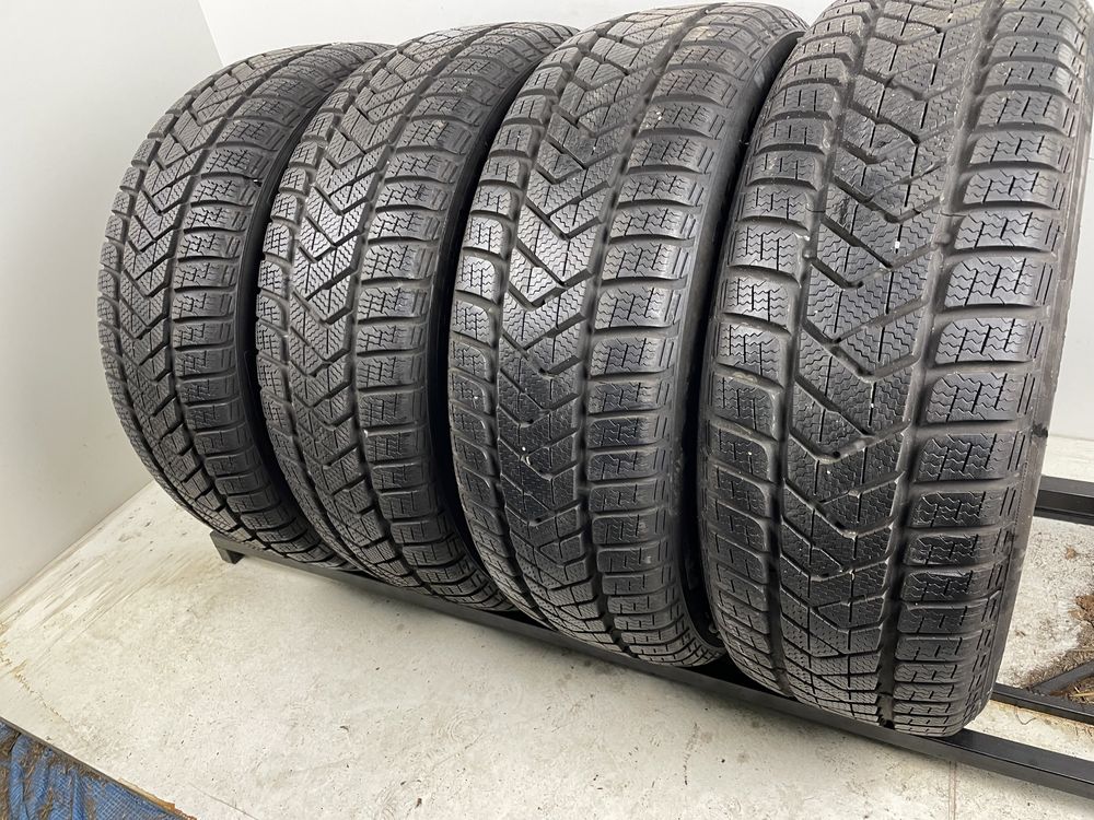 215/55R18 99V Pirelli Sottozero 3 MO 22rok