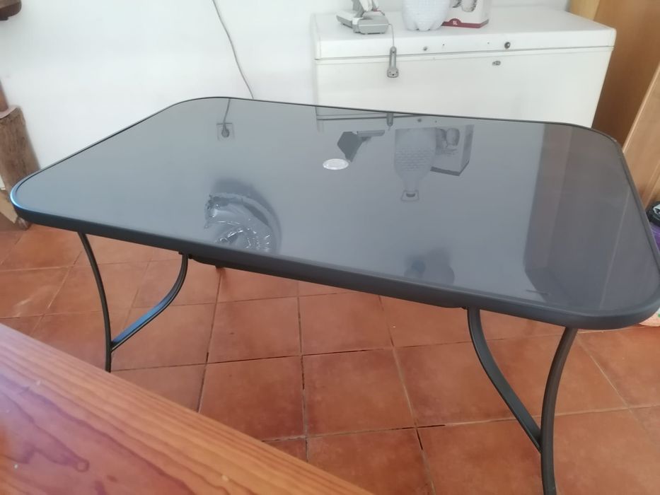Mesa de jardim com 6 cadeiras