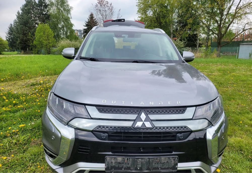 Mitsubishi outlander phev 2019