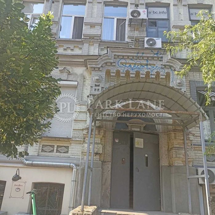 Продаж 2К Квартири Саксаганського, 36а ЦЕНТР Царський будинок 65м2