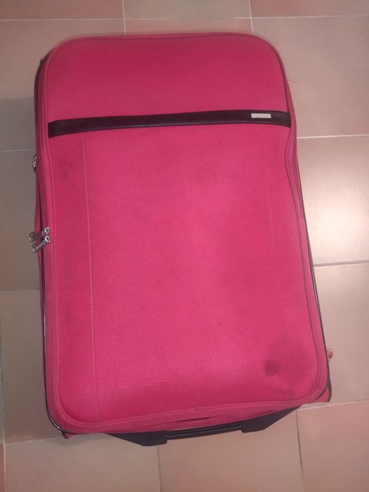 Mala de Viagem Vermelha
