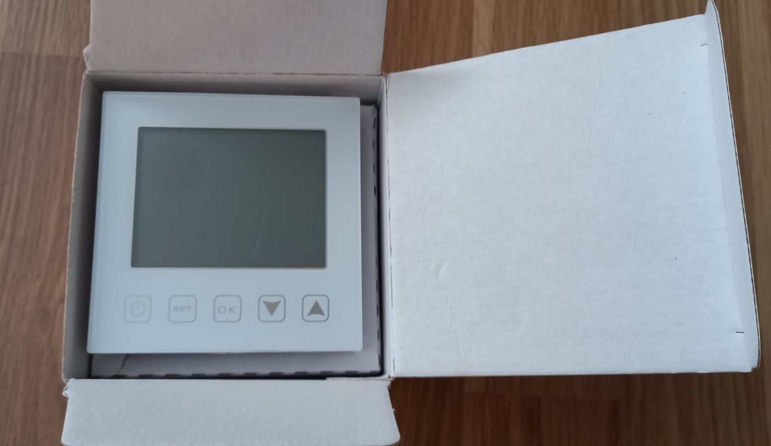 Inteligentny Termostat Smart KTF0155B z Wi-Fi