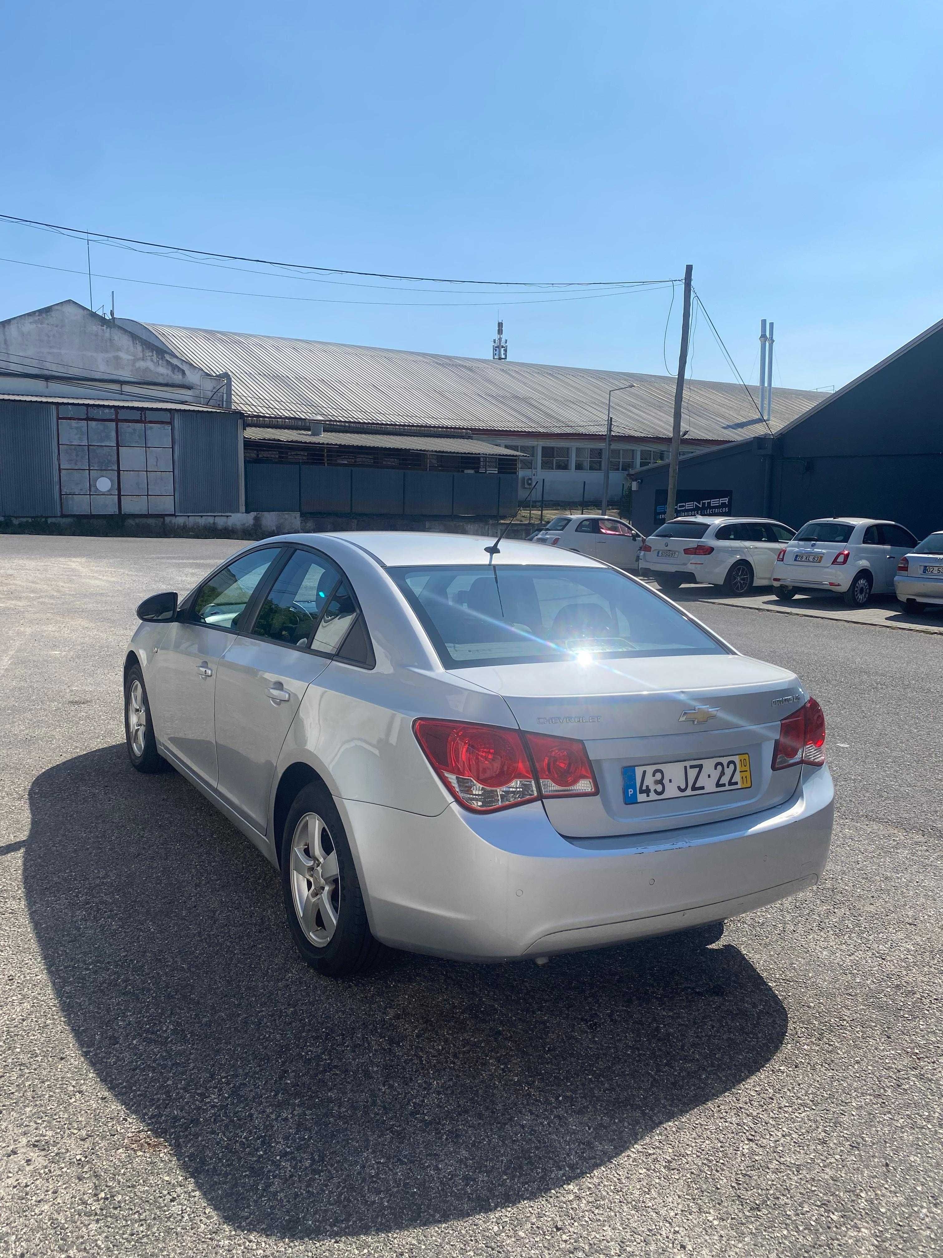 Chevrolet Cruze 1.6 LS
