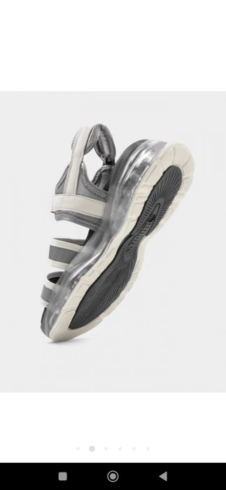 Босоніжки жіночі