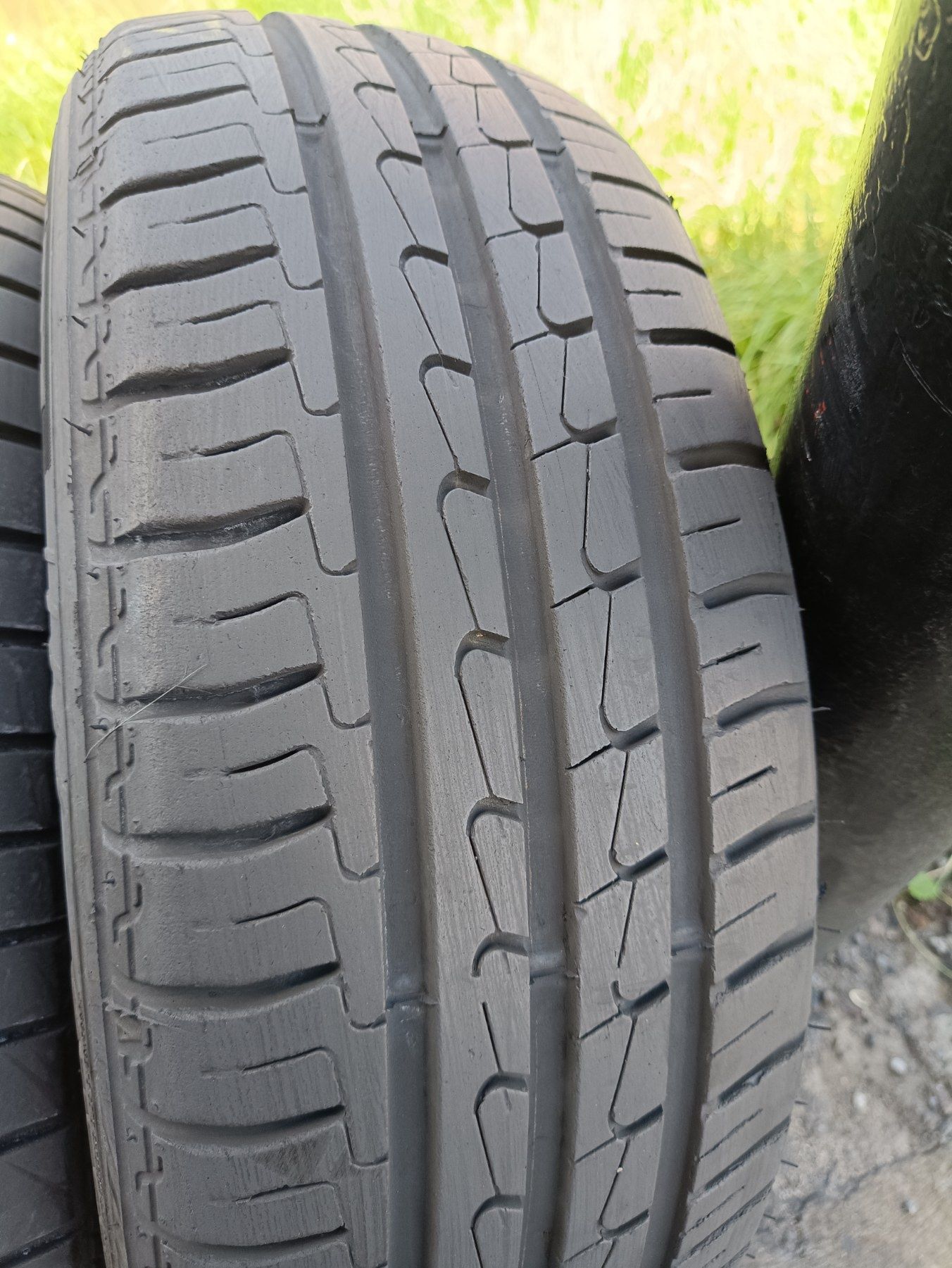 Літні шини Dunlop 185/60 R14 резина Р14